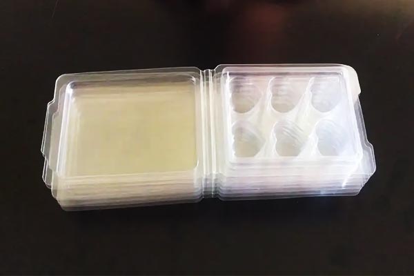 為什么兩塊不同顏色的塑料用激光無法焊接到一起？