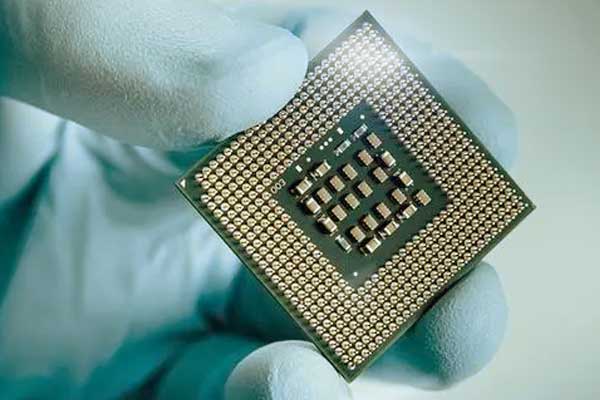 在芯片制造中，激光切割機(jī)扮演的角色是什么？(圖2)